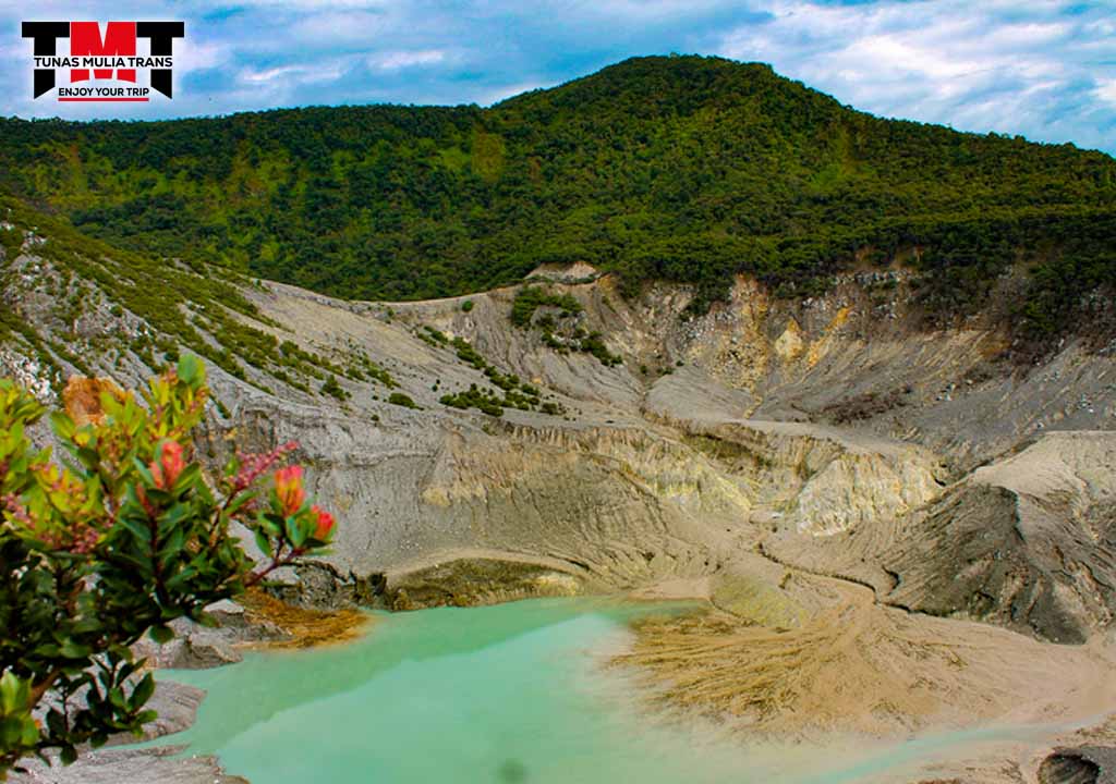 tangkuban perahu